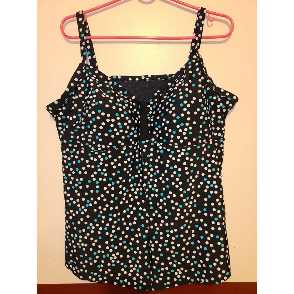 🆕️ Croft & Barrow Polka Dot Flyaway Tankini Top